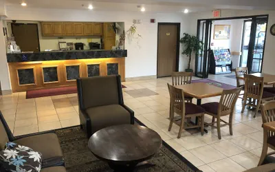 Photo 3 - Super 8 by Wyndham The Dalles OR