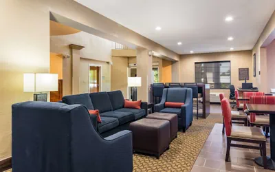 Photo 3 - Comfort Suites Eufaula North
