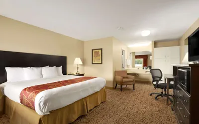 Photo 5 - Days Inn by Wyndham Alexander City