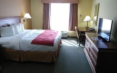 Photo 5 - Baymont by Wyndham Clinton
