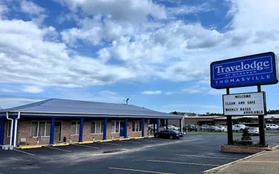 Photo 2 - Travelodge by Wyndham Thomasville AL