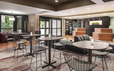 Photo 3 - Courtyard by Marriott Dayton North