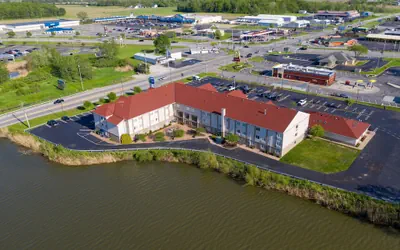 Holiday Inn Express & Suites Port Clinton-Catawba Island by IHG
