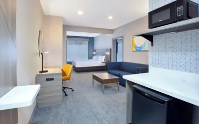 Photo 3 - Holiday Inn Express & Suites Youngstown N (Warren/Niles) by IHG