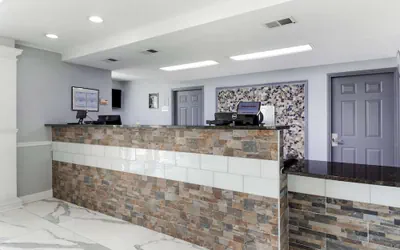 Photo 3 - Quality Inn Oak Ridge - Knoxville West