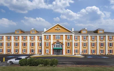 Photo 2 - Quality Inn Oak Ridge - Knoxville West