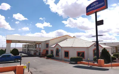 Photo 2 - Howard Johnson by Wyndham Holbrook