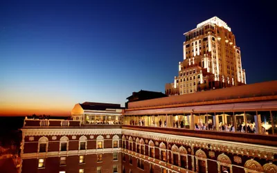 Photo 2 - The Royal Sonesta Chase Park Plaza St. Louis