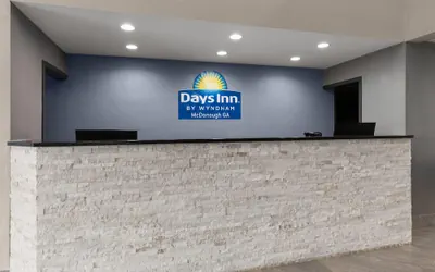 Photo 3 - Days Inn by Wyndham McDonough
