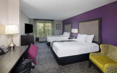 Photo 5 - La Quinta Inn & Suites by Wyndham Kennesaw