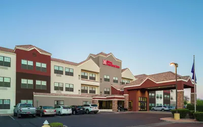 Photo 2 - Hilton Garden Inn Phoenix Airport