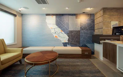 Photo 5 - Holiday Inn Express Hotel & Suites Berkeley by IHG