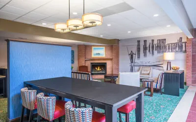 Photo 3 - Holiday Inn Express Cambridge by IHG