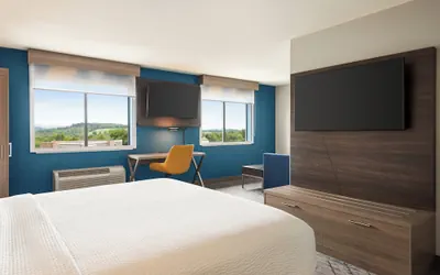 Photo 3 - Holiday Inn Express Morgantown by IHG