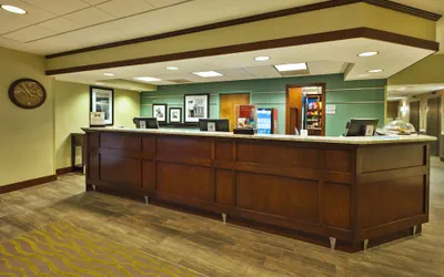 Photo 4 - Hampton Inn & Suites Providence/Warwick-Airport