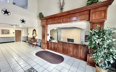 Photo 4 - FairBridge Inn & Suites Cleburne