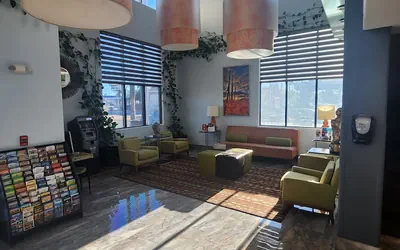 Photo 4 - Days Inn & Suites by Wyndham Tucson/Marana
