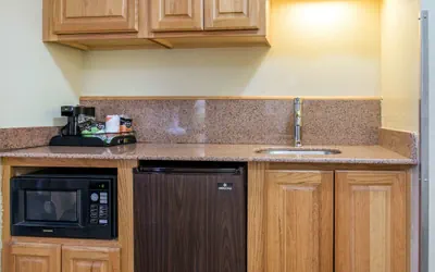 Photo 4 - Quality Inn Jacksonville near I-72