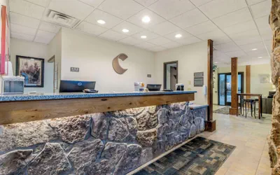 Photo 3 - Comfort Inn & Suites Mt. Rushmore