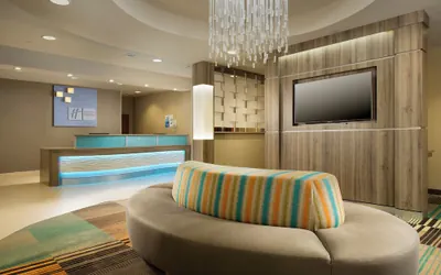 Holiday Inn Express & Suites DFW - Grapevine by IHG