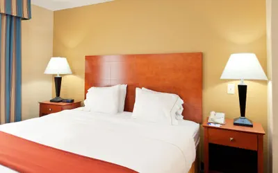 Photo 3 - Holiday Inn Express & Suites Birmingham Trussville by IHG