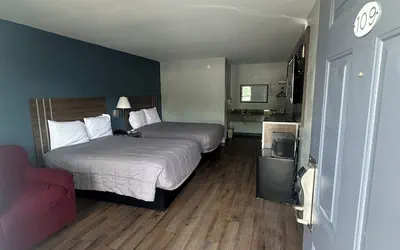 Photo 5 - Key West Inn - Clanton