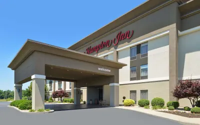 Photo 2 - Hampton Inn Carbondale
