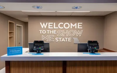 Photo 3 - Hampton Inn Kansas City-Lee's Summit