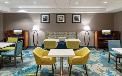 Photo 2 - Hampton Inn Kansas City-Lee's Summit