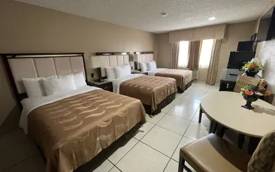 Photo 5 - Hotel Baja San Diego - A Boutique Hotel