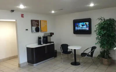 Photo 3 - Motel 6 Troy, IL