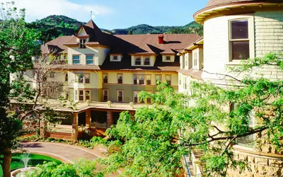Photo 2 - Cliff House at Pikes Peak