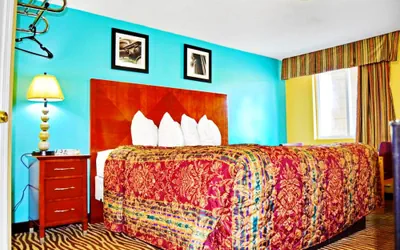 Photo 4 - Flagship Inn And Suites