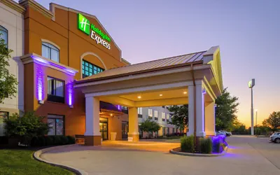 Photo 2 - Holiday Inn Express Bloomington West by IHG