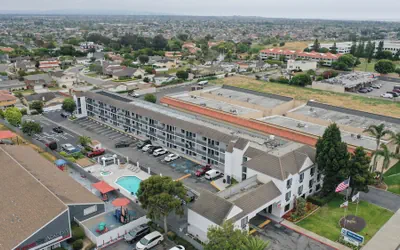 Photo 3 - Best Western Surf City