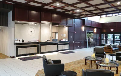 Photo 5 - Ramada by Wyndham Tukwila Southcenter