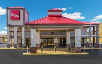 Red Roof Inn & Suites Athens, AL