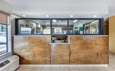 Photo 3 - Quality Inn Glasgow