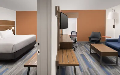 Photo 4 - Holiday Inn Express & Suites College Park-University Area by IHG