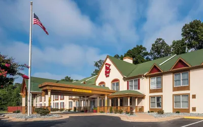 Photo 2 - Red Roof Inn & Suites Stafford, VA - Quantico