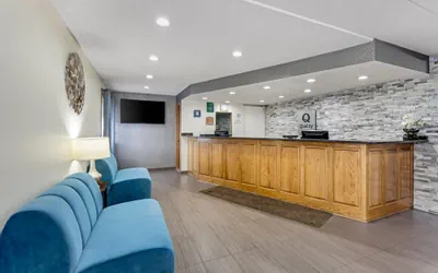 Photo 3 - Quality Inn & Suites Lincoln South