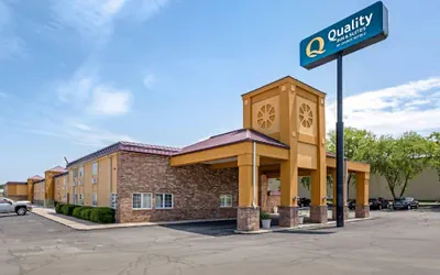Photo 2 - Quality Inn & Suites Lincoln South