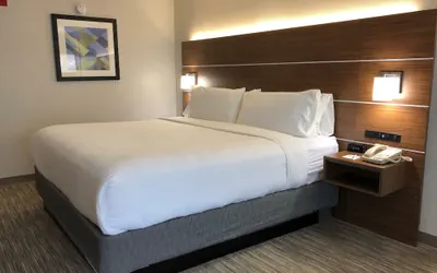 Photo 4 - Holiday Inn Express Atlanta-Stone Mountain by IHG