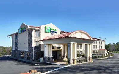 Photo 2 - Holiday Inn Express Atlanta-Stone Mountain by IHG