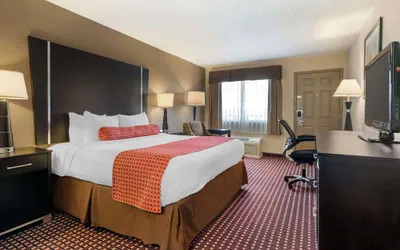 Photo 2 - Best Western Van Buren Inn