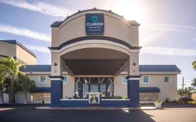 Photo 2 - Clarion Inn & Suites Central Clearwater Beach
