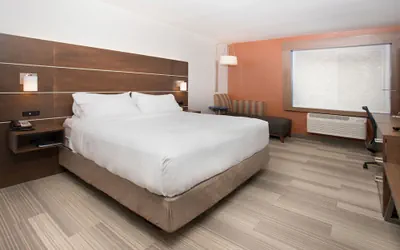 Photo 4 - Holiday Inn Express Houghton-Keweenaw by IHG