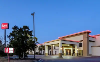 Photo 2 - Red Roof Inn Yemassee