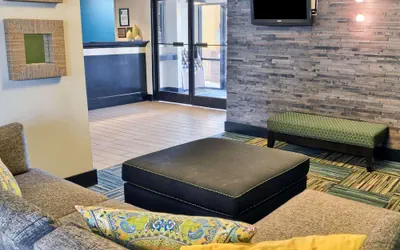 Photo 3 - Quality Inn Thornburg