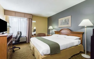 Photo 4 - Days Inn by Wyndham Selma